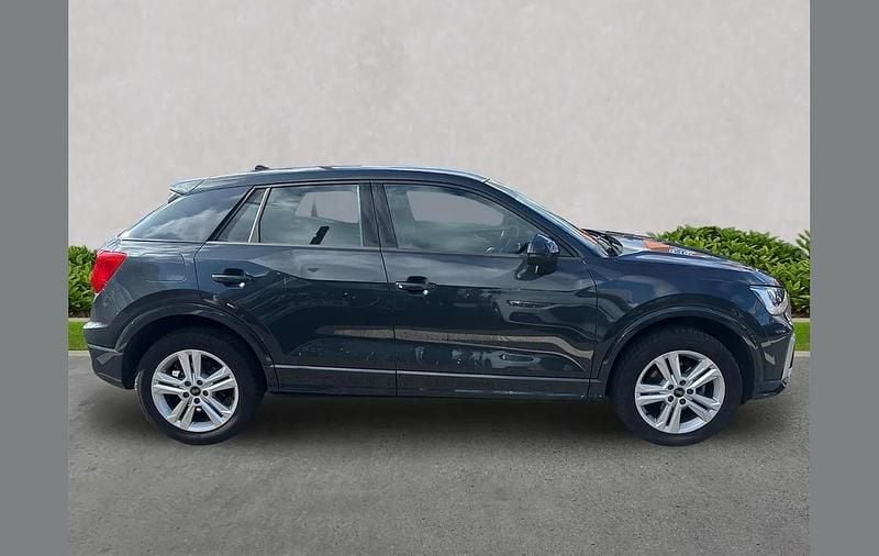 Used Audi Q2 Sport 113 HP (83 kW) 2025 Grey SUV