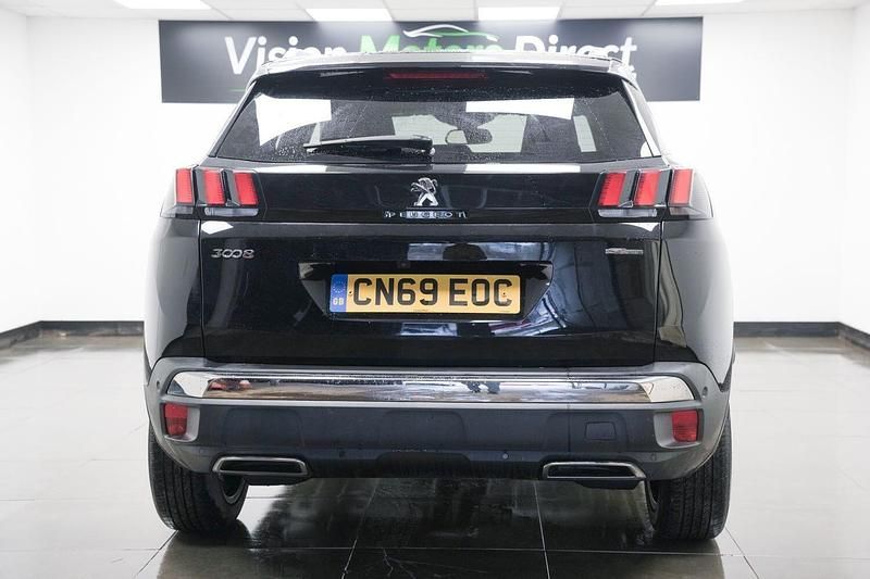 Second-hand Peugeot 3008 Premium 130 CP (95 kW) 2019 Negru Hatchback