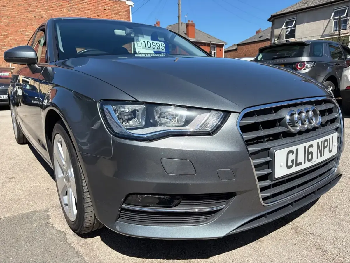 Usado Audi A3 Sport 2016 Cinzento Citadino