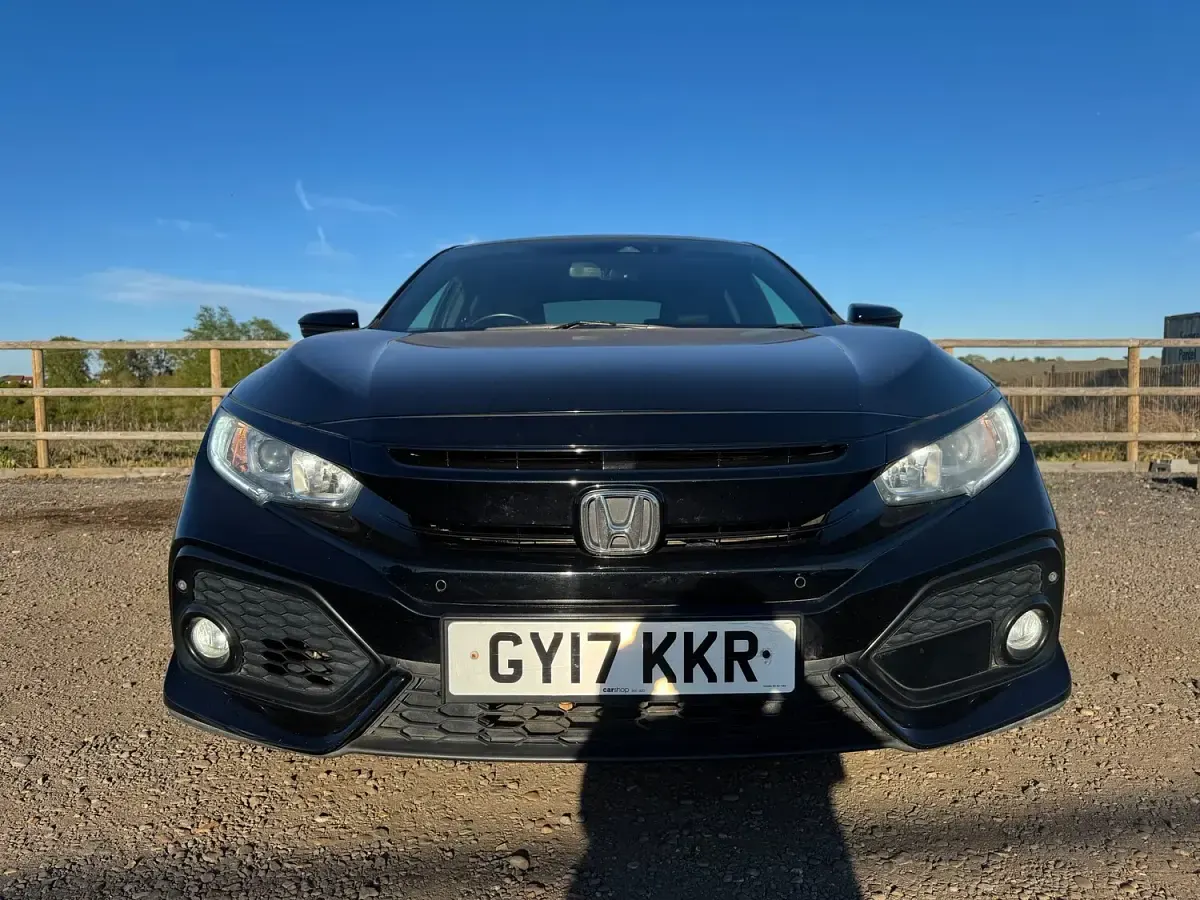 Used Honda Civic EX 129 HP (94 kW) 2017 Black Hatchback