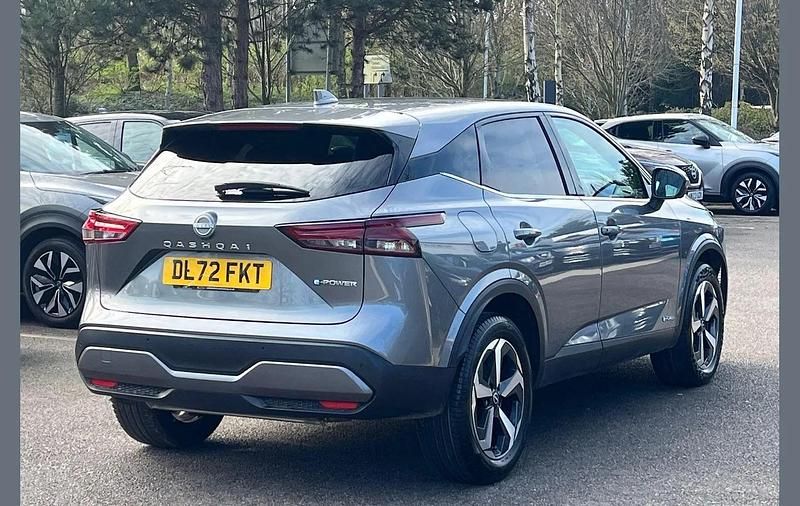 Used Nissan Qashqai N-Connecta 187 HP (137 kW) 2023 Grey SUV