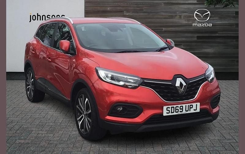 Used Renault Kadjar Iconic 116 HP (85 kW) 2020 Red SUV