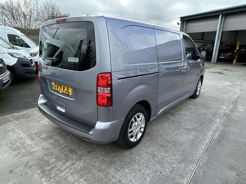 Used Vauxhall Vivaro Sportive 100 HP (73 kW) 2022 Grey MPV
