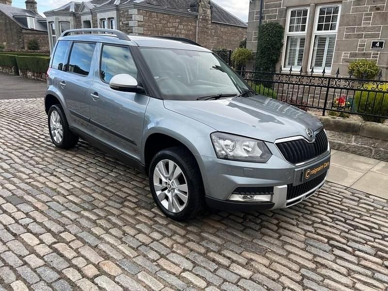 Used Skoda Yeti SE L 110 HP (80 kW) 2016 Grey SUV