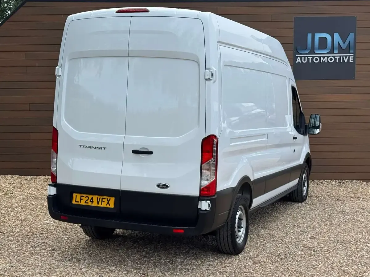 Used Ford Transit 130 HP (95 kW) 2024 White Van