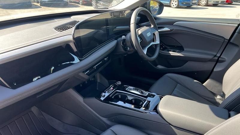 New Audi A6 e-tron Sport 210 kW (286 HP) 2026 Black Estate