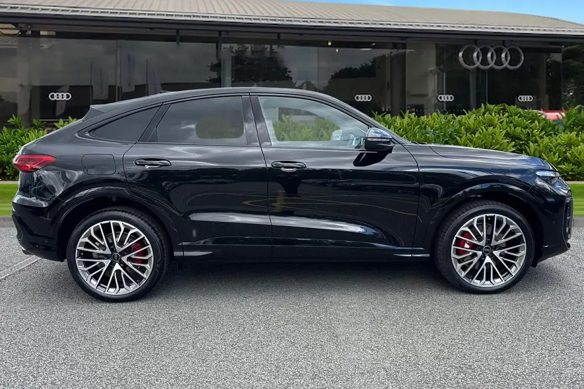 New Audi SQ5 Sportback Black Edition 362 HP (266 kW) 2026 Black SUV