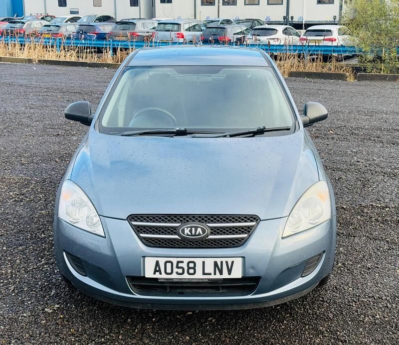Used Kia Ceed 2008 Blue Hatchback