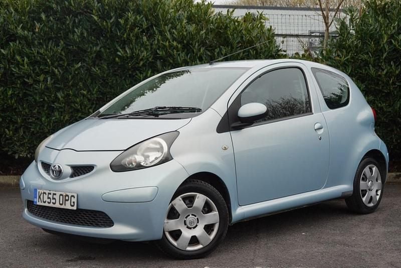 Used Toyota Aygo 2005 Blue Hatchback