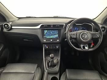 Used MG ZS Exclusive 106 HP (77 kW) 2018 Red SUV