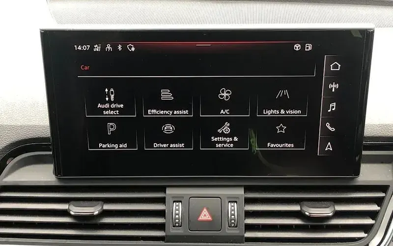 Used Audi Q5 S-Line 265 HP (194 kW) 2021 Silver SUV