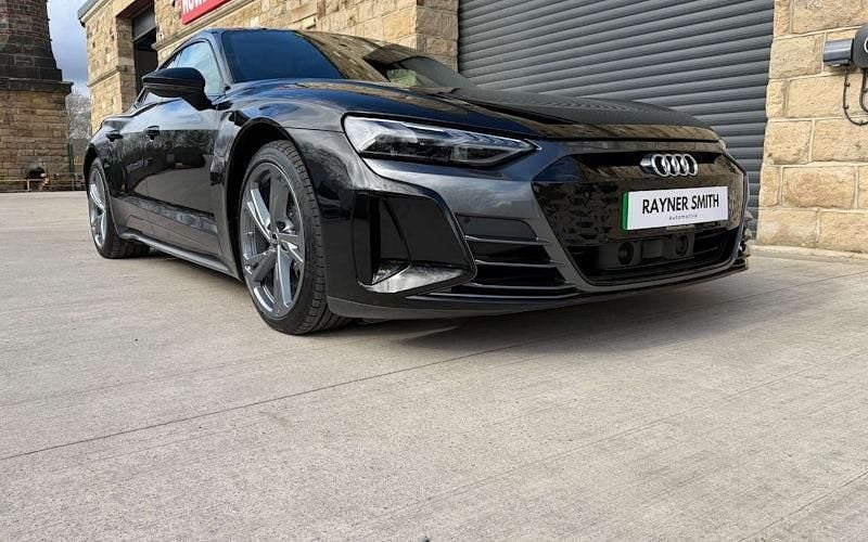 Used Audi e-tron GT quattro 389 kW (530 HP) 2024 Sedan