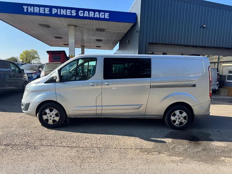 Used Ford Transit Custom Limited 130 HP (95 kW) 2017 Silver Van