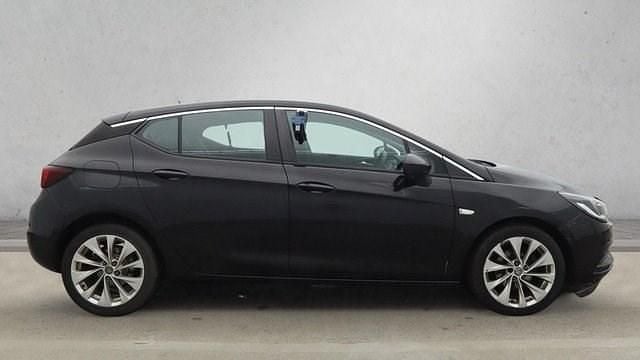 Used Vauxhall Astra Design Edition 110 HP (80 kW) 2016 Black Hatchback