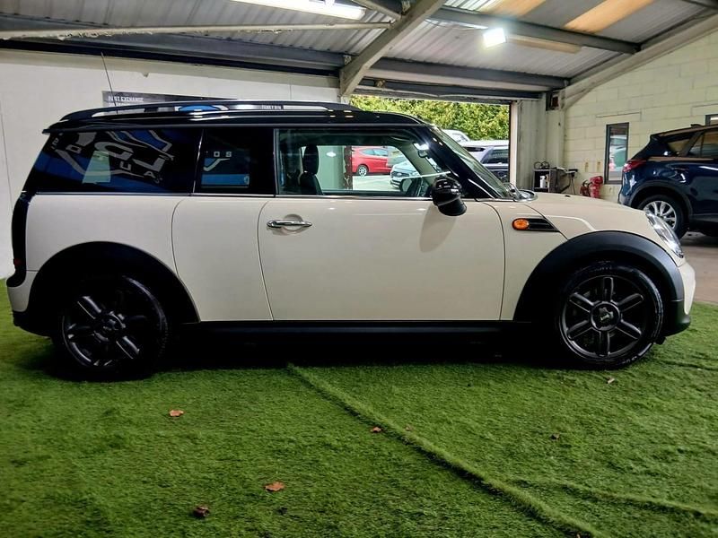 Used Mini Cooper Clubman 2011 White Estate