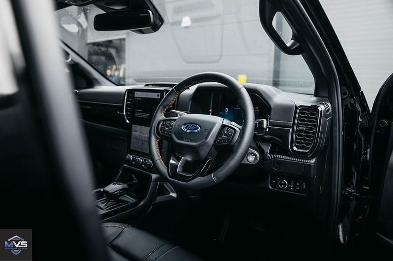 Ny Ford Ranger Wildtrack 250 HK (183 kW) 2026 Svart Pickup