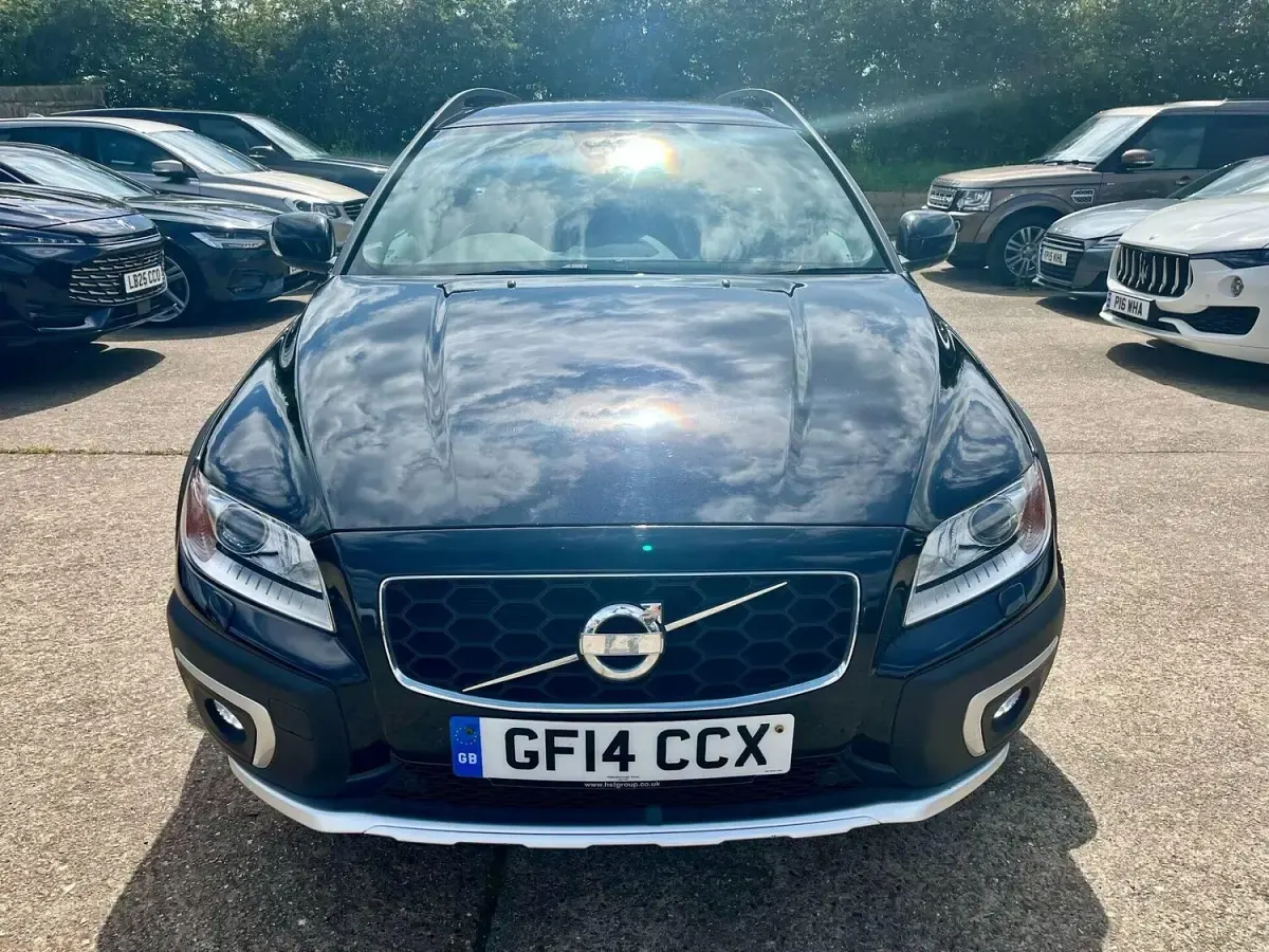 Used Volvo XC70 SE Lux 181 HP (133 kW) 2014 Black Estate