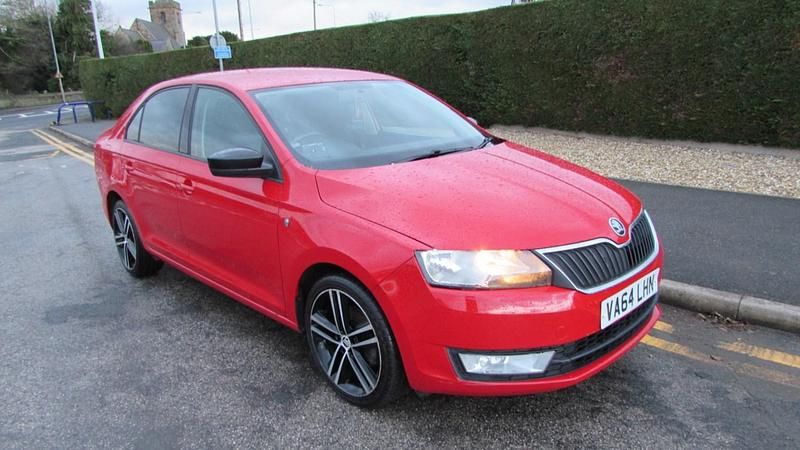Used Skoda Rapid Sport 105 HP (77 kW) 2015 Red Hatchback