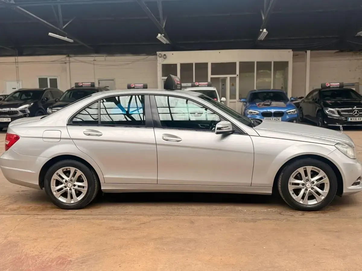 Used Mercedes C200 Executive 2012 Silver Sedan