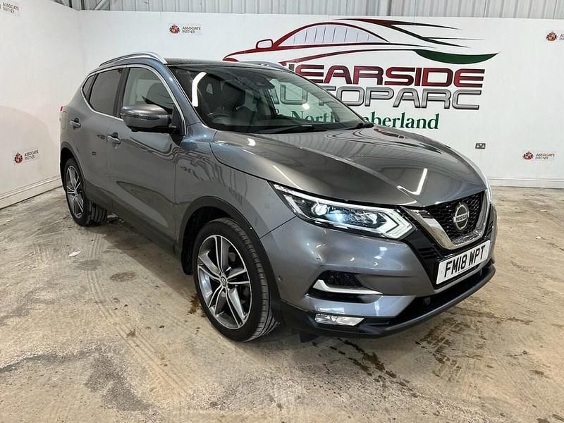 Grey Used 2018 Nissan Qashqai S SUV | £12,399 (Fair price) - Image 1/4