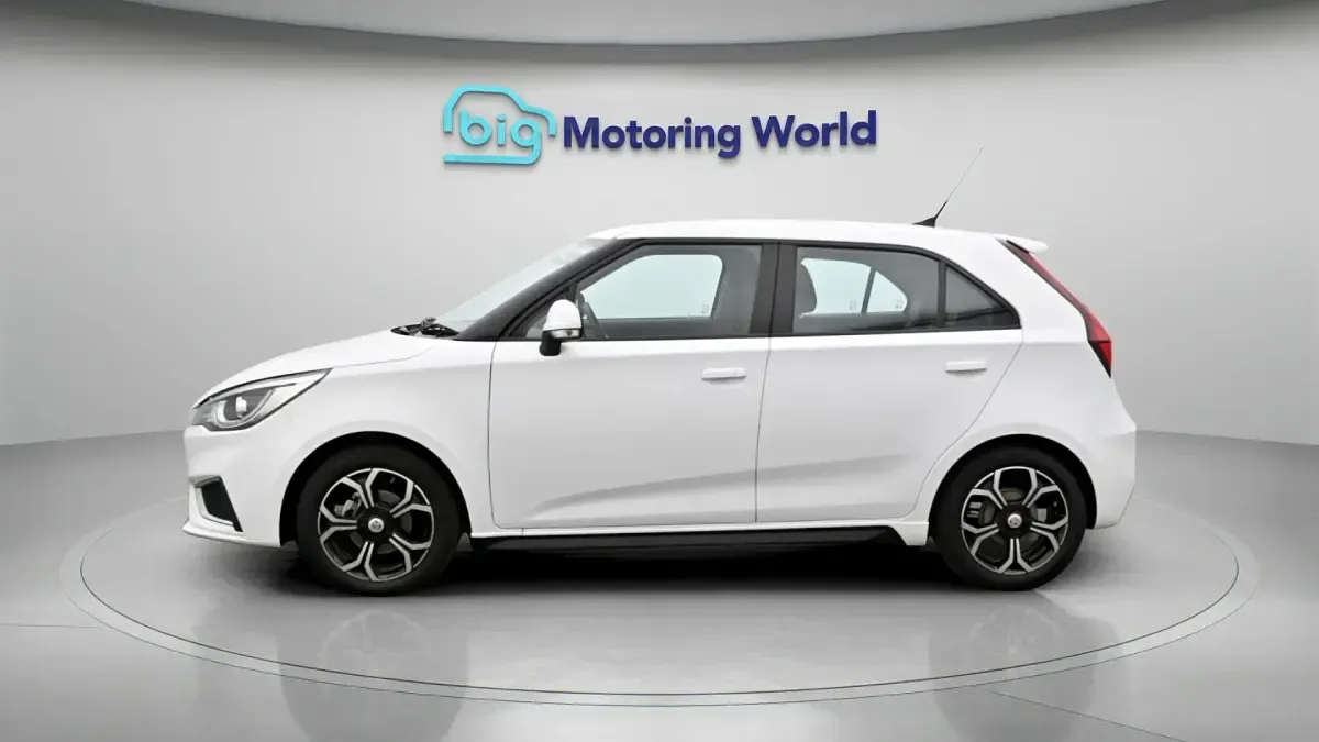 Used MG MG3 Exclusive 106 HP (77 kW) 2023 White Hatchback