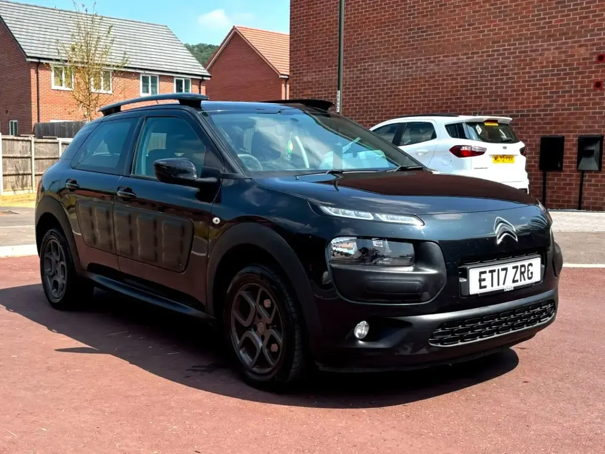 Used Citroën C4 Cactus Feel 2017 Black Hatchback