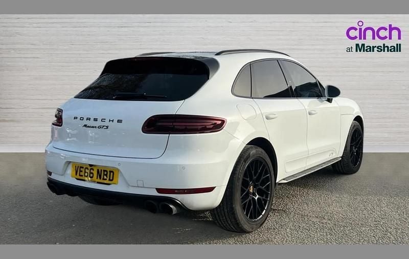 Used Porsche Macan GTS 355 HP (261 kW) 2016 White SUV