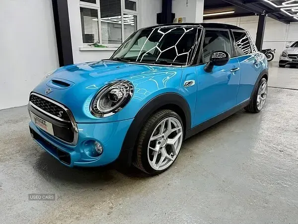 Used Mini Cooper S Hatch 192 HP (141 kW) 2018 Blue Hatchback