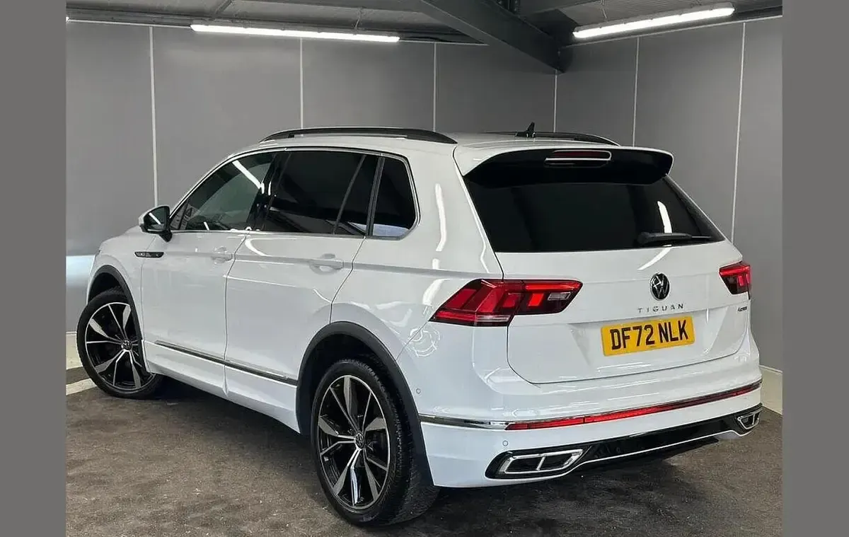 Used VW Tiguan R-line 187 HP (137 kW) 2023 White SUV