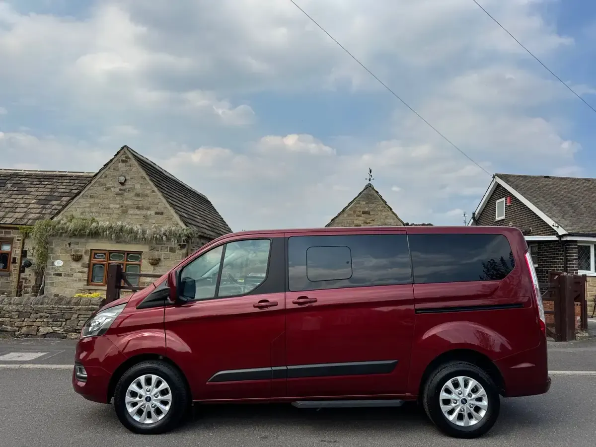 Used Ford Tourneo Zetec 2021 Red MPV