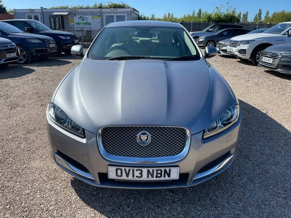 Second-hand Jaguar XF Premium Luxury 2013 Gri Berlinǎ