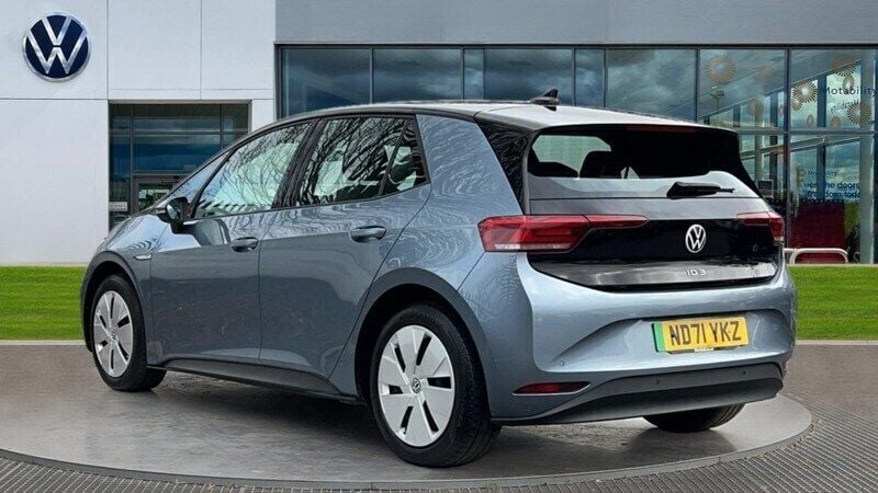 Used VW ID.3 Pro Performance 150 kW (204 HP) 2021 Ameleva blue metallic flat black  Hatchback