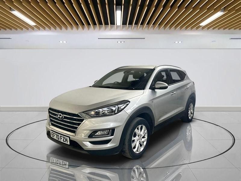 Usado Hyundai Tucson SE 115 CV (84 kW) 2020 Plateado SUV