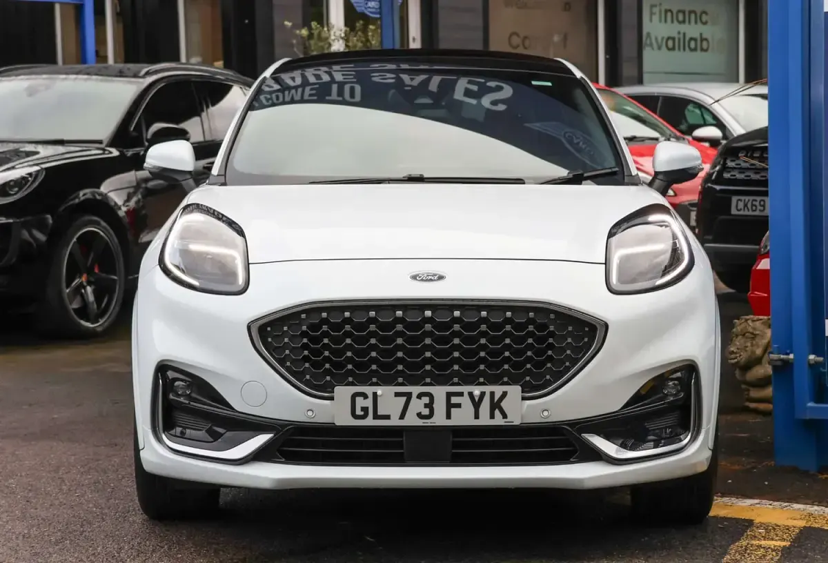 Used Ford Puma ST-Line 155 HP (114 kW) 2023 White Hatchback
