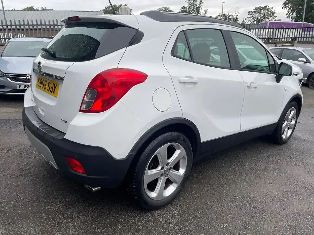 Used Vauxhall Mokka S 2015 White SUV