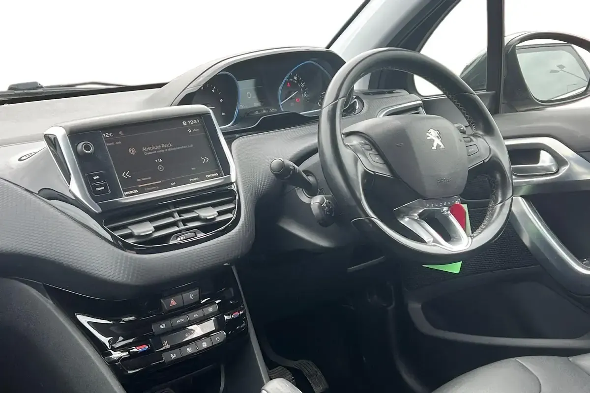 Used Peugeot 2008 Allure 99 HP (72 kW) 2017 Grey SUV