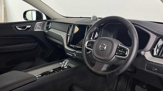 Used Volvo XC60 Ultra 247 HP (181 kW) 2025 Grey SUV