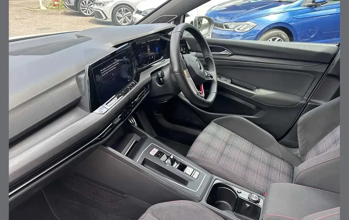 Used VW Golf VIII GTI 241 HP (177 kW) 2021 White Hatchback