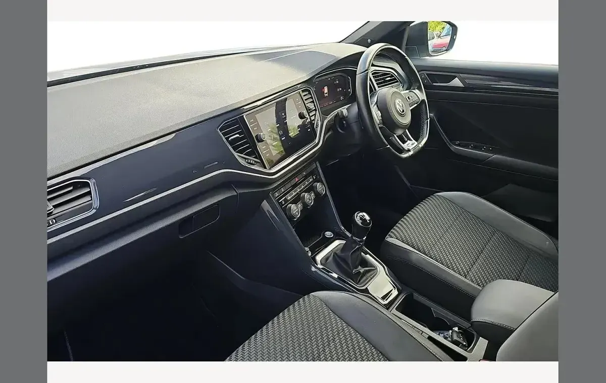 Used VW T-Roc R-line 150 HP (110 kW) 2018 Silver SUV