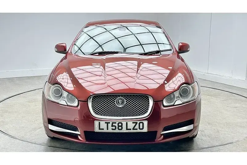 Używany Jaguar XF Luxury 207 KM (152 kW) 2008 Czerwony Sedan/Limuzyna