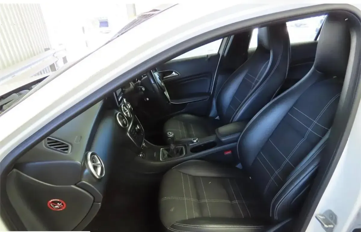 Used Mercedes A180 109 HP (80 kW) 2015 White Hatchback