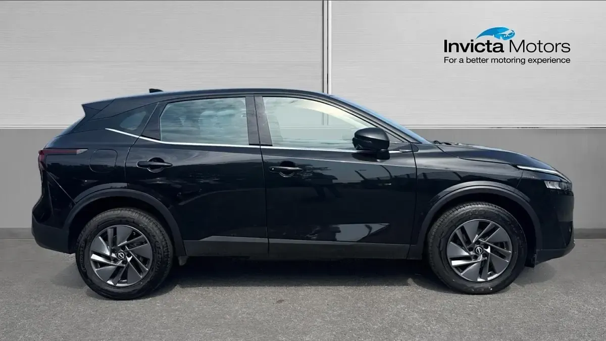 Used Nissan Qashqai Acenta Premium 158 HP (116 kW) 2023 Black SUV
