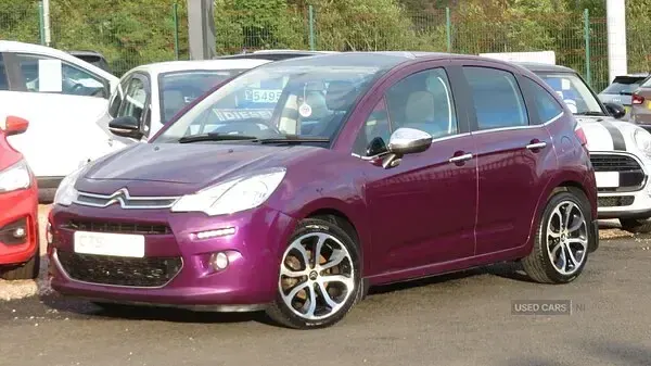 Used Citroën C3 Platinum 100 HP (73 kW) 2016 Mauve/purple Hatchback