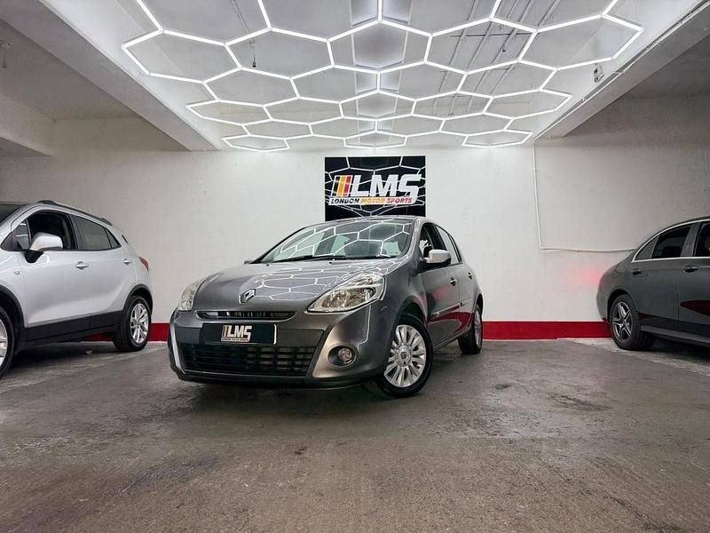 Used Renault Clio II 2010 Grey Hatchback