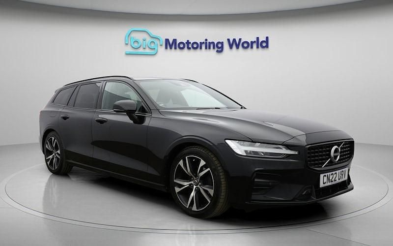 Used Volvo V60 R-Design 163 HP (119 kW) 2021 Estate