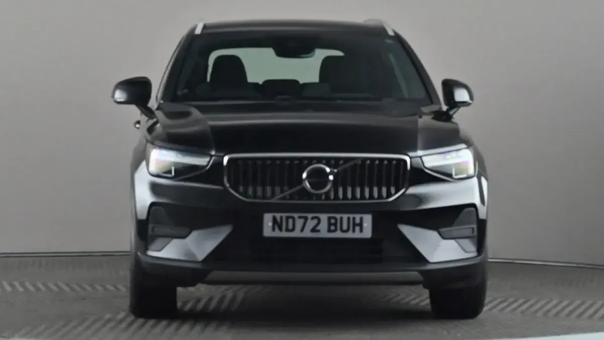 Used Volvo XC40 Core 211 HP (155 kW) 2022 Black SUV
