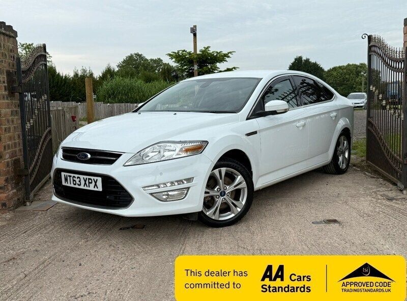 White Used 2013 Ford Mondeo Business Edition Hatchback | £3,495 (Fair price) - Image 1/4