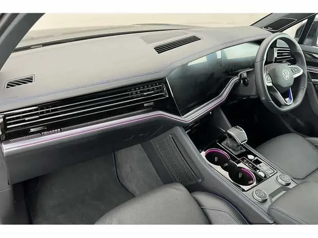 Used VW Touareg 462 HP (339 kW) 2025 SUV