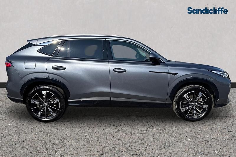 Used MG HS Trophy 224 HP (164 kW) 2024 Metallic  hampstead grey SUV