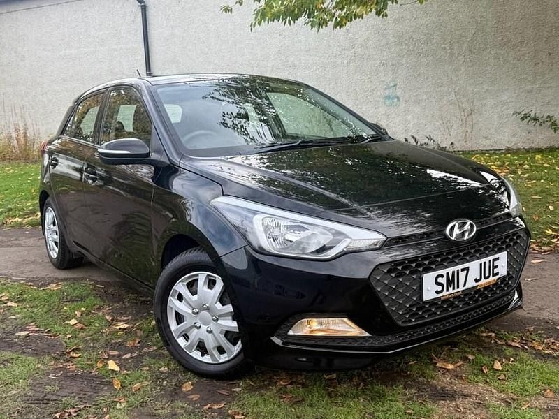 Black Used 2017 Hyundai i20 Hatchback | £7,945 (Good price) - Image 1/4